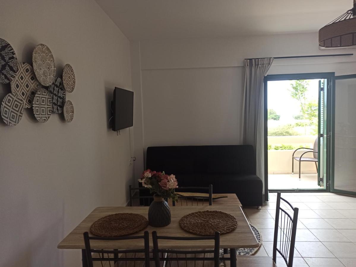 Sea Melody Apartments Stavromenos エクステリア 写真