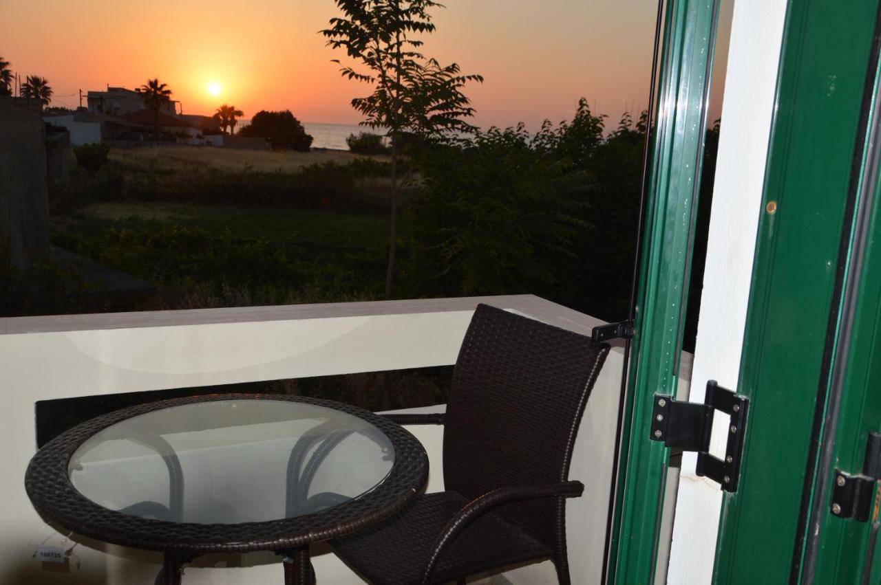 Sea Melody Apartments Stavromenos エクステリア 写真