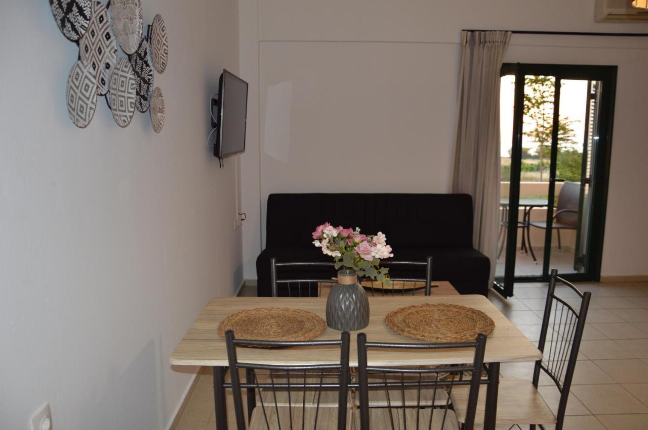 Sea Melody Apartments Stavromenos エクステリア 写真