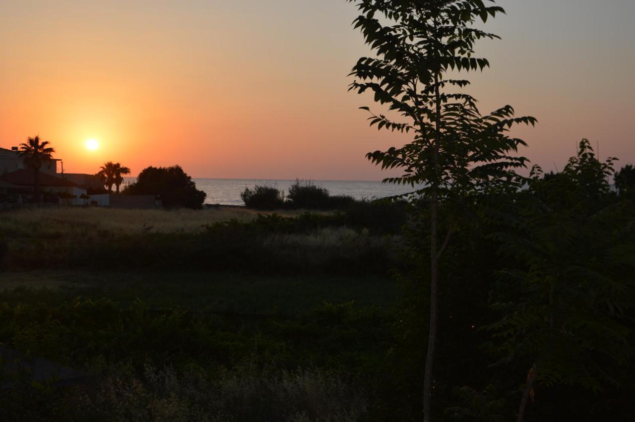 Sea Melody Apartments Stavromenos エクステリア 写真