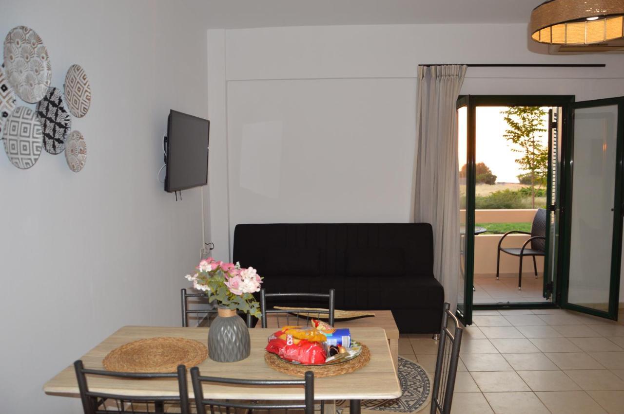 Sea Melody Apartments Stavromenos エクステリア 写真